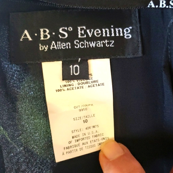 A.B.S. By Allen Schwartz Evening Long Black Strappy Dress & Beaded Roses Size 10 - Picture 13 of 14